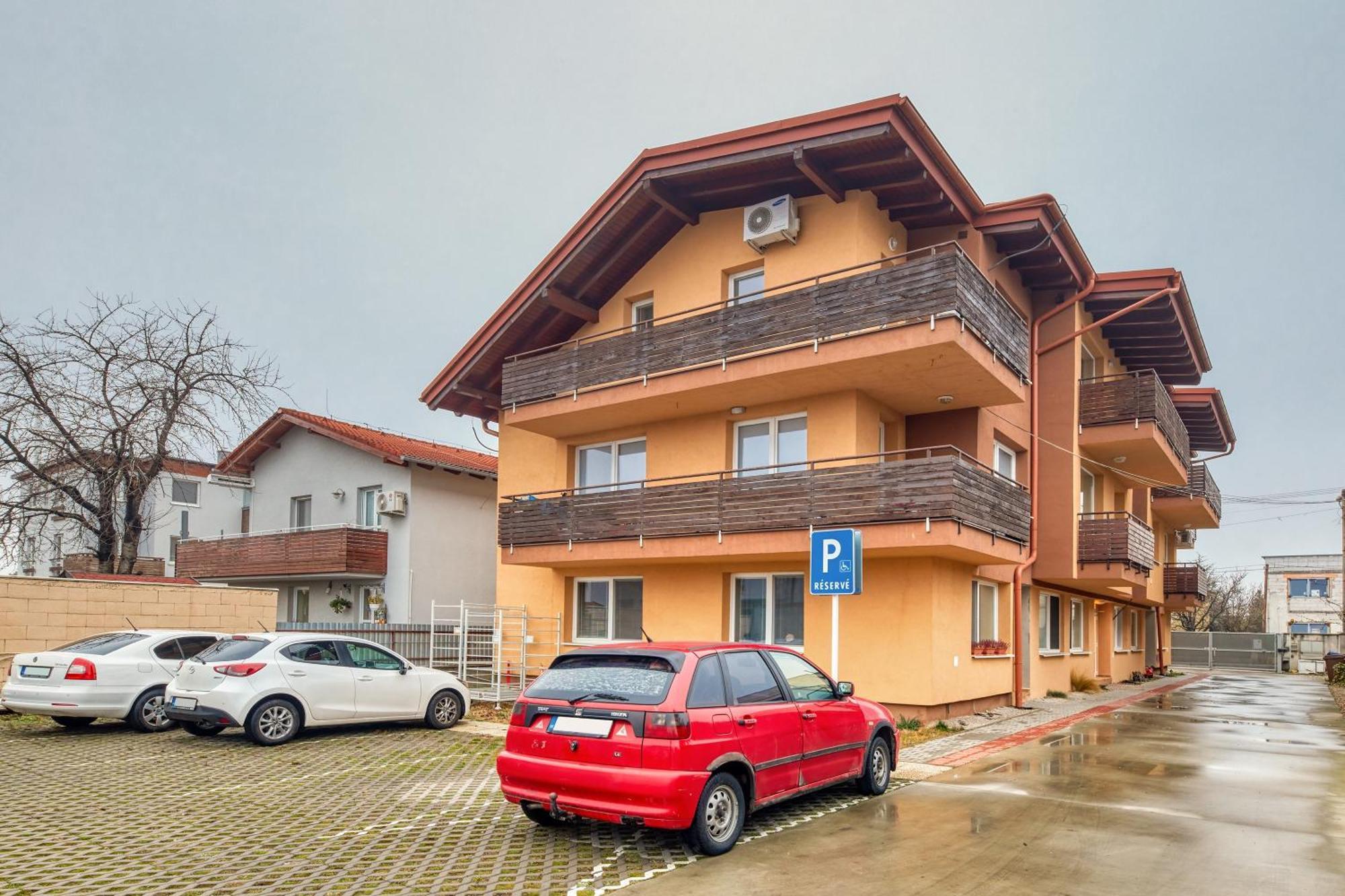 Design Apartment Bratislava Esterno foto